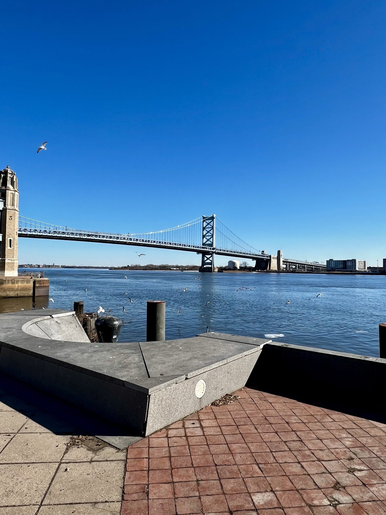 Pont de Philadelphie dans une lumière urbaine